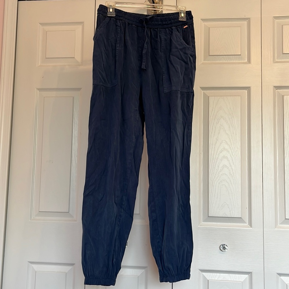 Victoria’s Secret Pink easy jogger